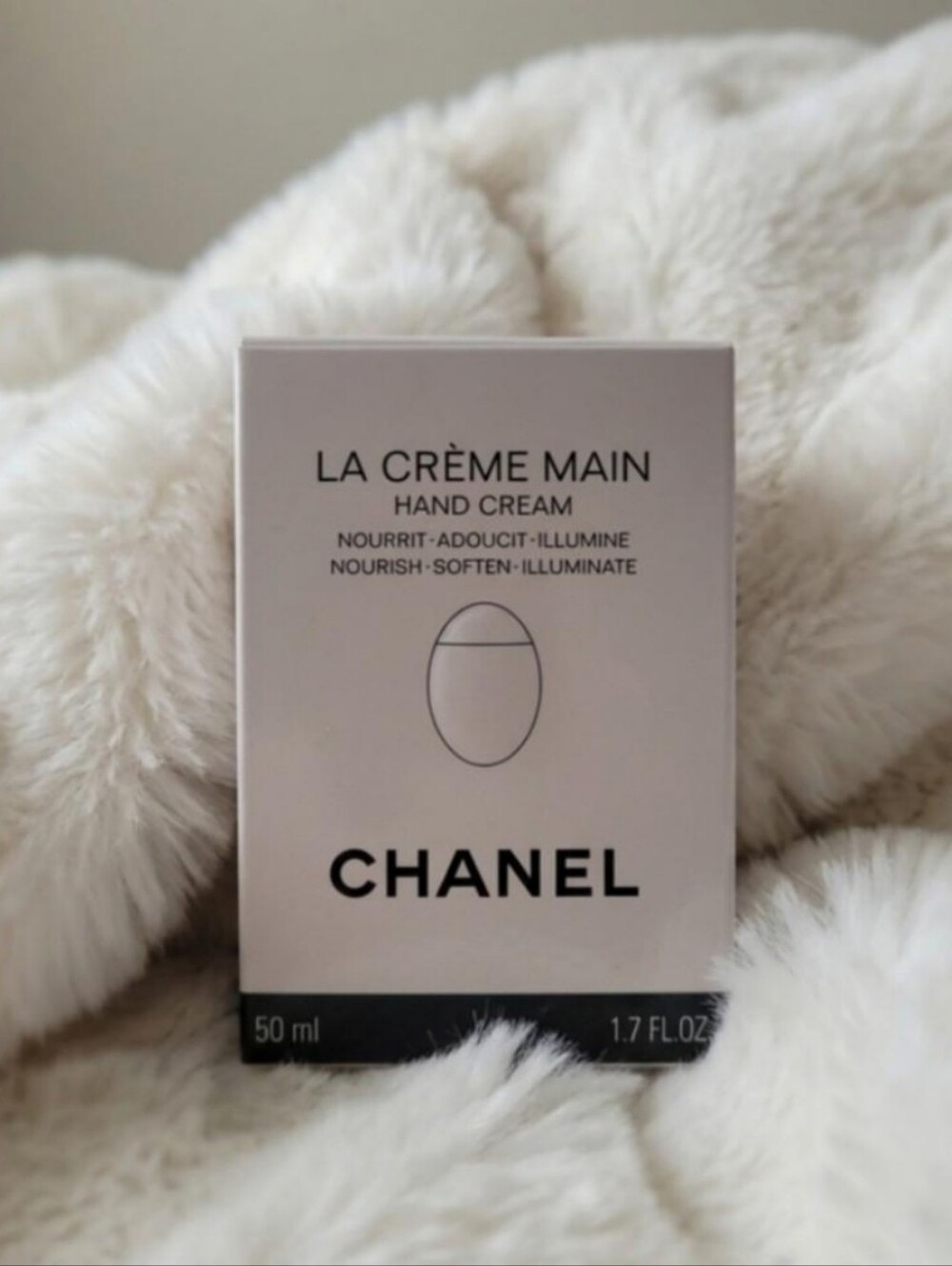 CHANEL La Creme Main Hand Cream